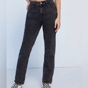 PacSun Black Mom Jeans. Size 23. Dark/Black wash